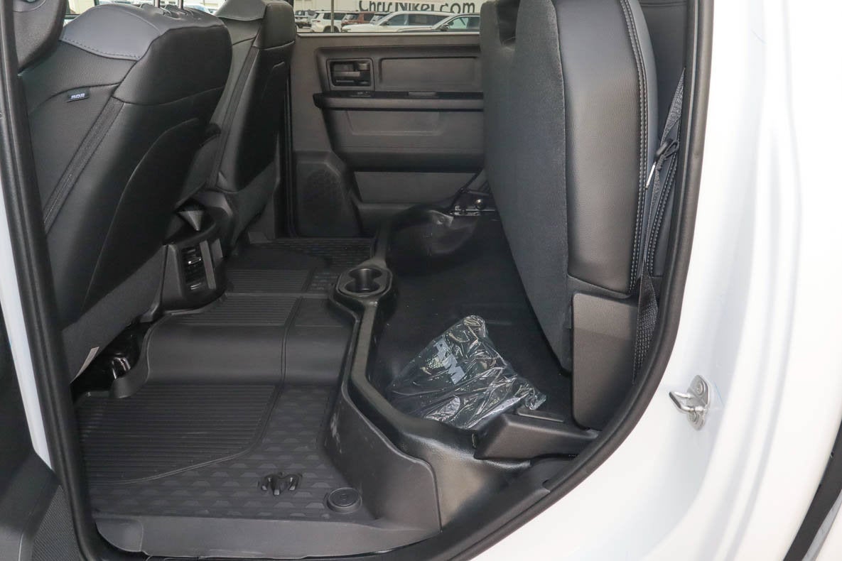 2027 RAM 3500 Tradesman 4x4 Crew Cab 8' Box