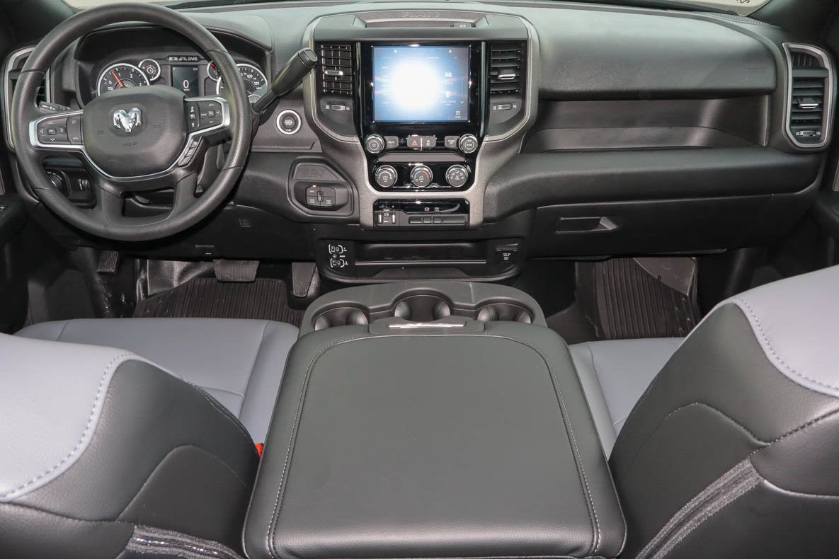 2027 RAM 3500 Tradesman 4x4 Crew Cab 8' Box