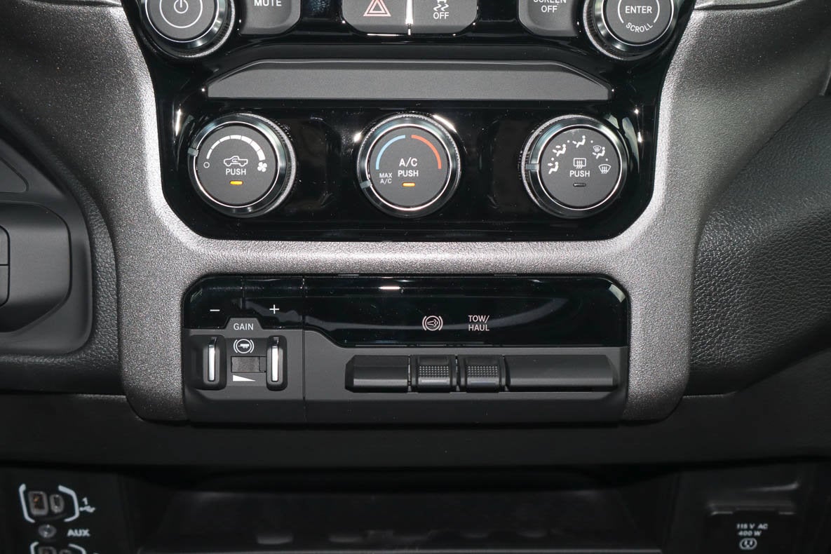 2027 RAM 3500 Tradesman 4x4 Crew Cab 8' Box