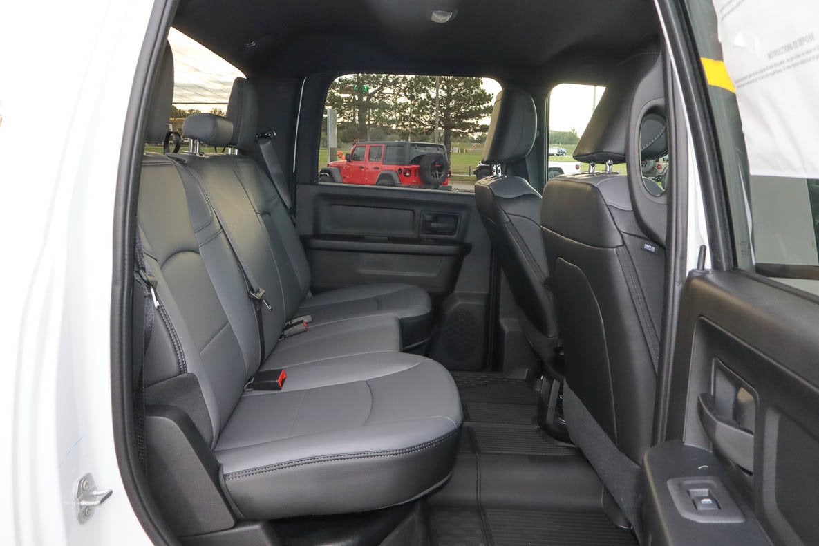 2027 RAM 3500 Tradesman 4x4 Crew Cab 8' Box