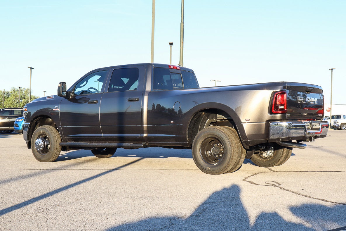 2026 RAM 3500 Tradesman 4x4 Crew Cab 8' Box