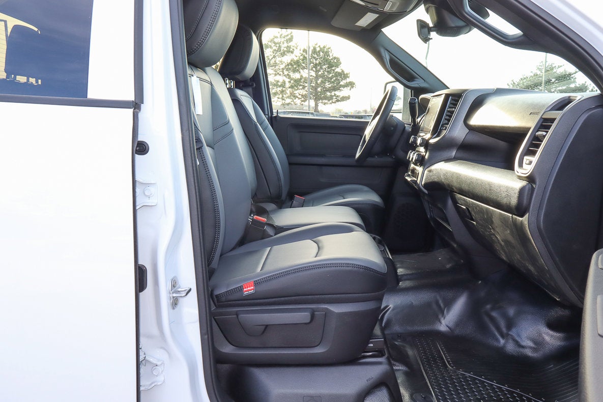 2026 RAM 3500 Tradesman 4x4 Crew Cab 8' Box