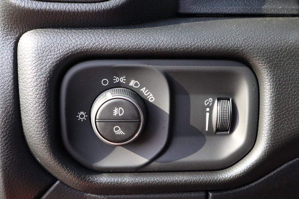 2026 RAM 3500 Tradesman 4x4 Crew Cab 8' Box