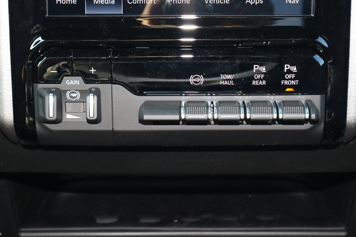 2026 RAM 3500 Tradesman 4x4 Crew Cab 8' Box