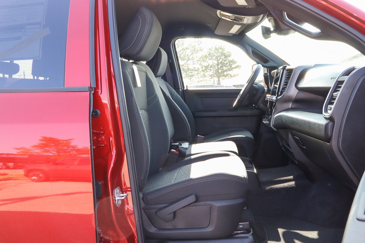 2026 RAM 3500 Tradesman 4x4 Crew Cab 8' Box