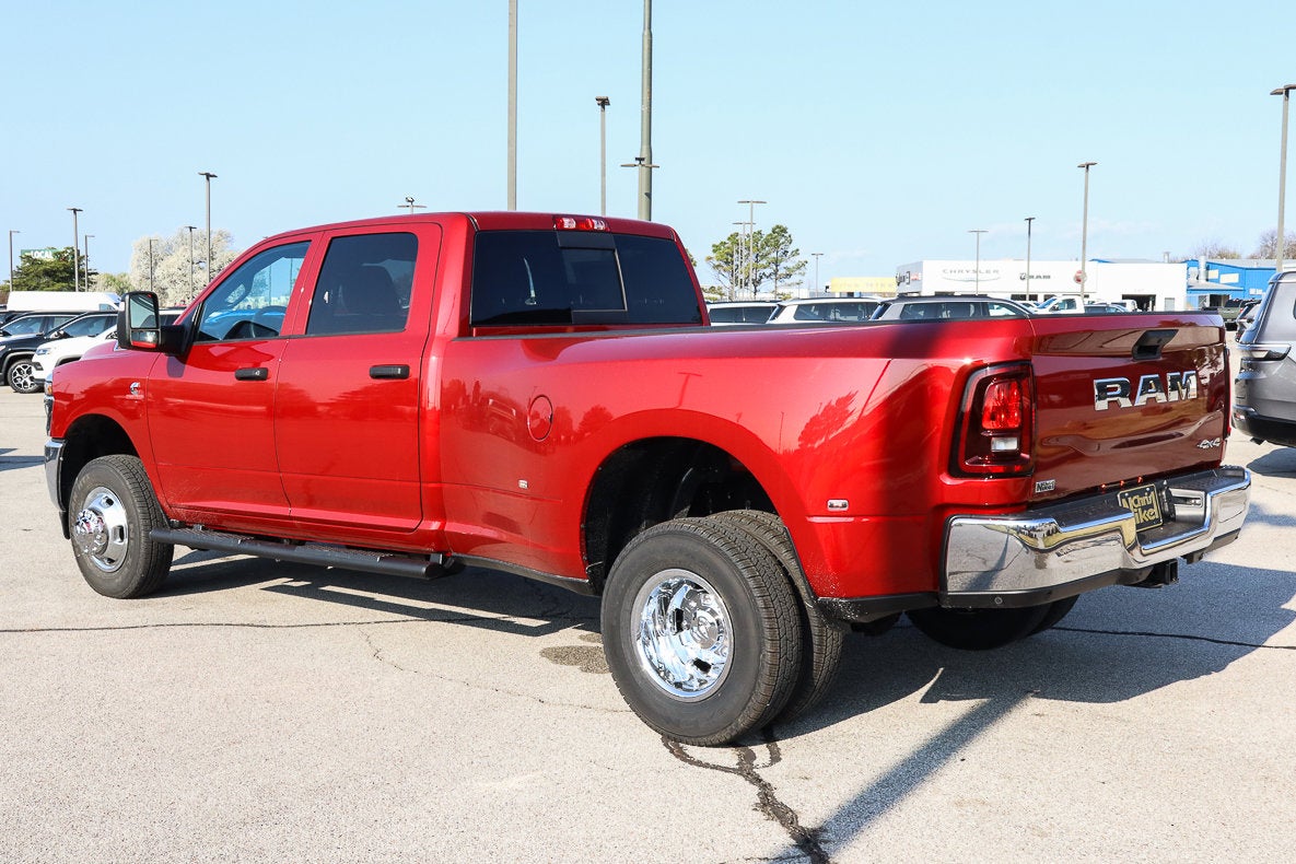 2026 RAM 3500 Tradesman 4x4 Crew Cab 8' Box