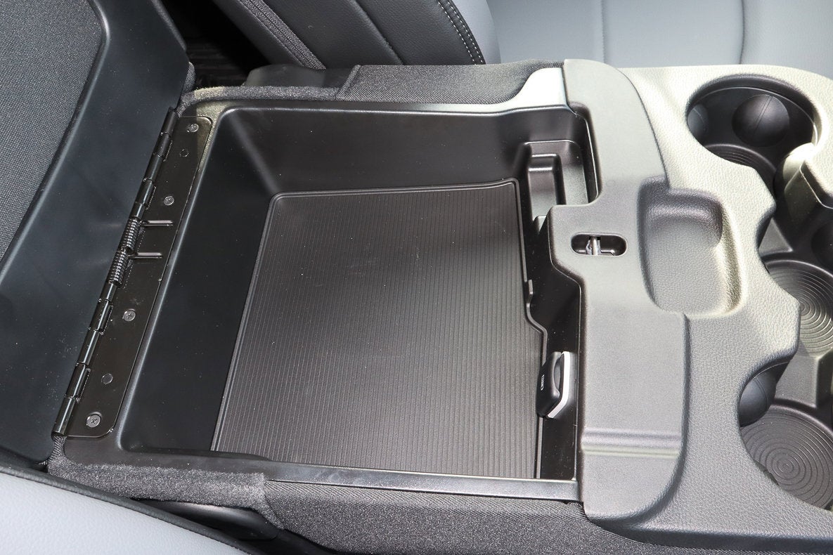 2026 RAM 3500 Tradesman 4x4 Crew Cab 8' Box