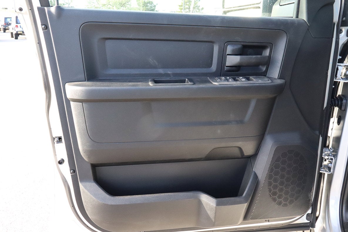 2026 RAM 3500 Tradesman 4x4 Crew Cab 8' Box