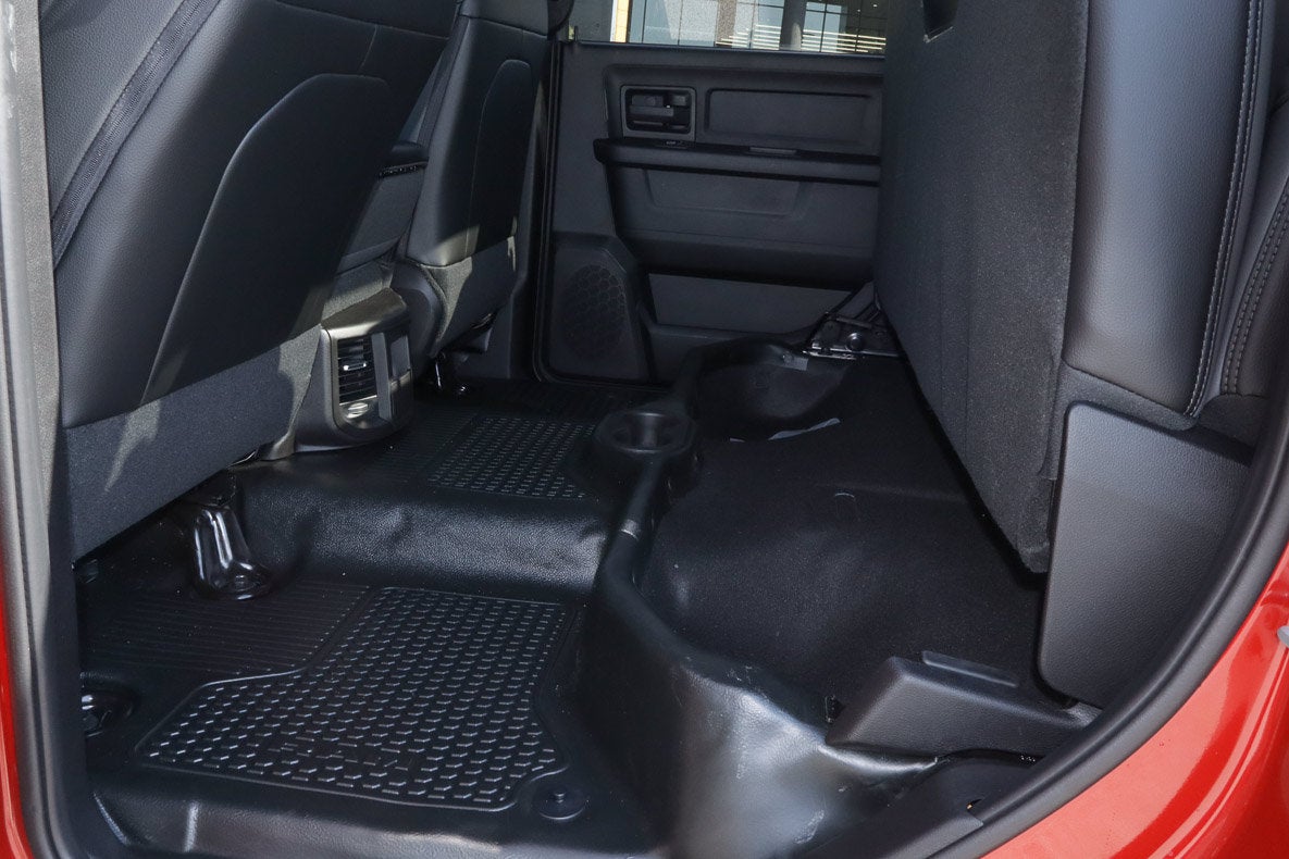 2027 RAM 3500 Tradesman 4x4 Crew Cab 8' Box