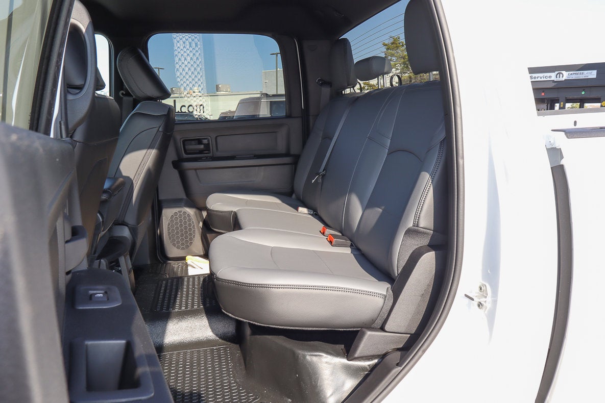 2026 RAM 3500 Tradesman 4x4 Crew Cab 8' Box