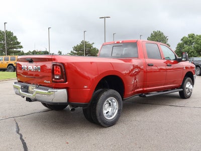 2026 RAM 3500 Tradesman 4x4 Crew Cab 8' Box