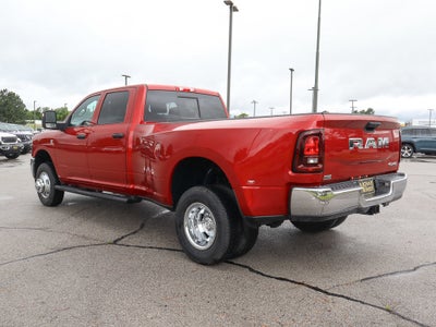 2026 RAM 3500 Tradesman 4x4 Crew Cab 8' Box