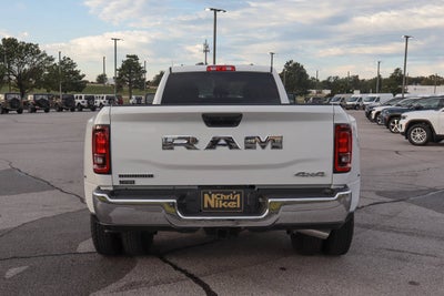 2027 RAM 3500 Big Horn 4x4 Crew Cab 8' Box