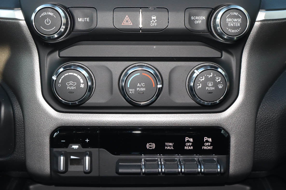 2021 RAM 3500 Big Horn 4x4 Crew Cab 8' Box