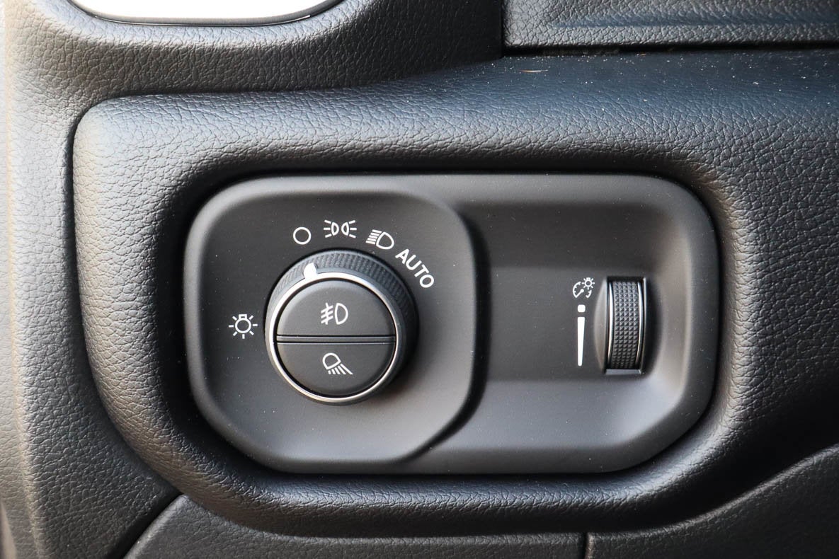 2021 RAM 3500 Big Horn 4x4 Crew Cab 8' Box