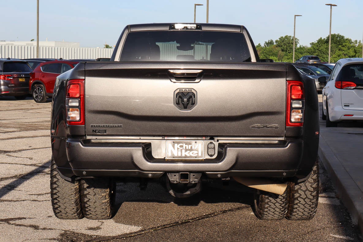 2021 RAM 3500 Big Horn 4x4 Crew Cab 8' Box