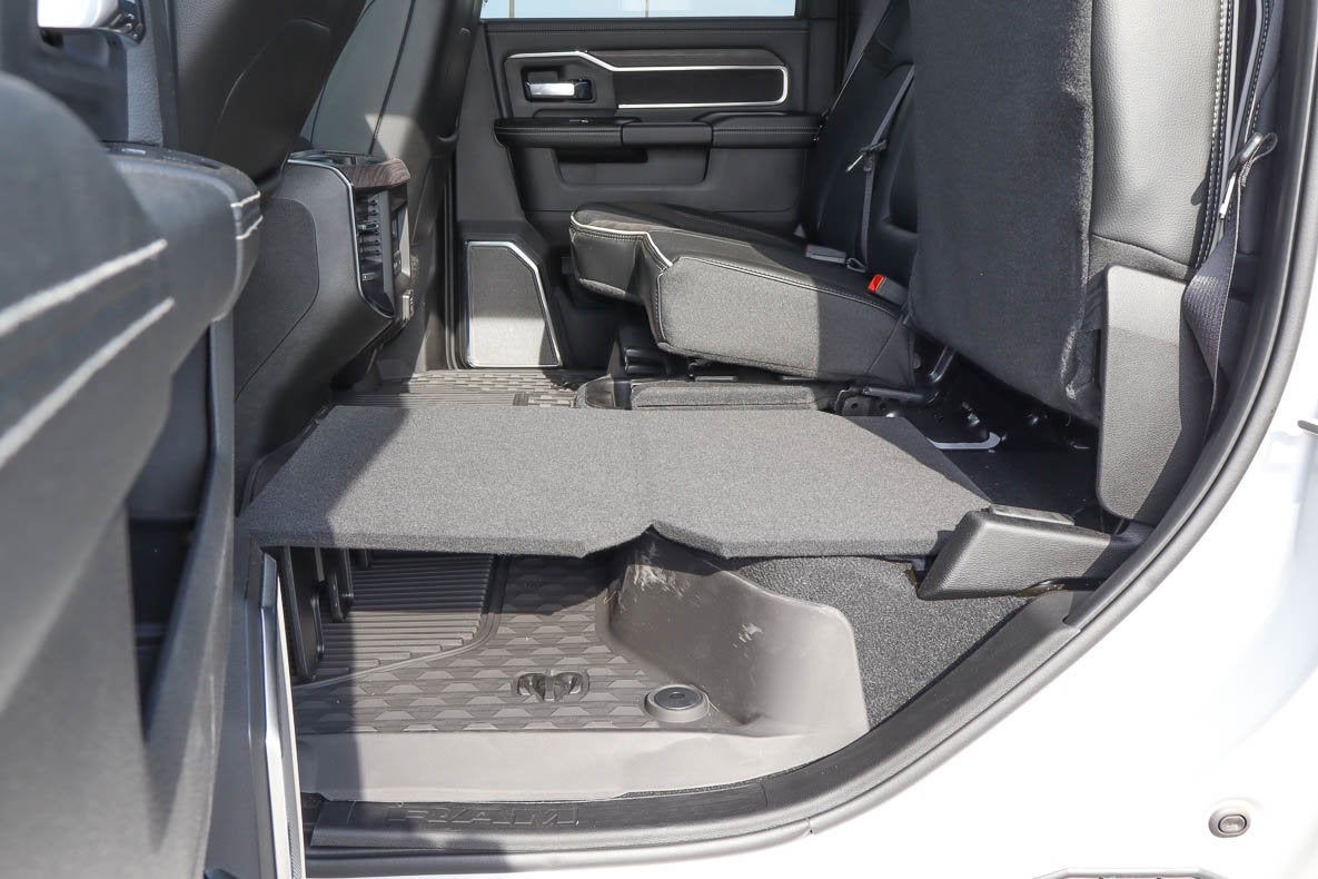 2026 RAM 3500 Laramie 4x4 Crew Cab 8' Box