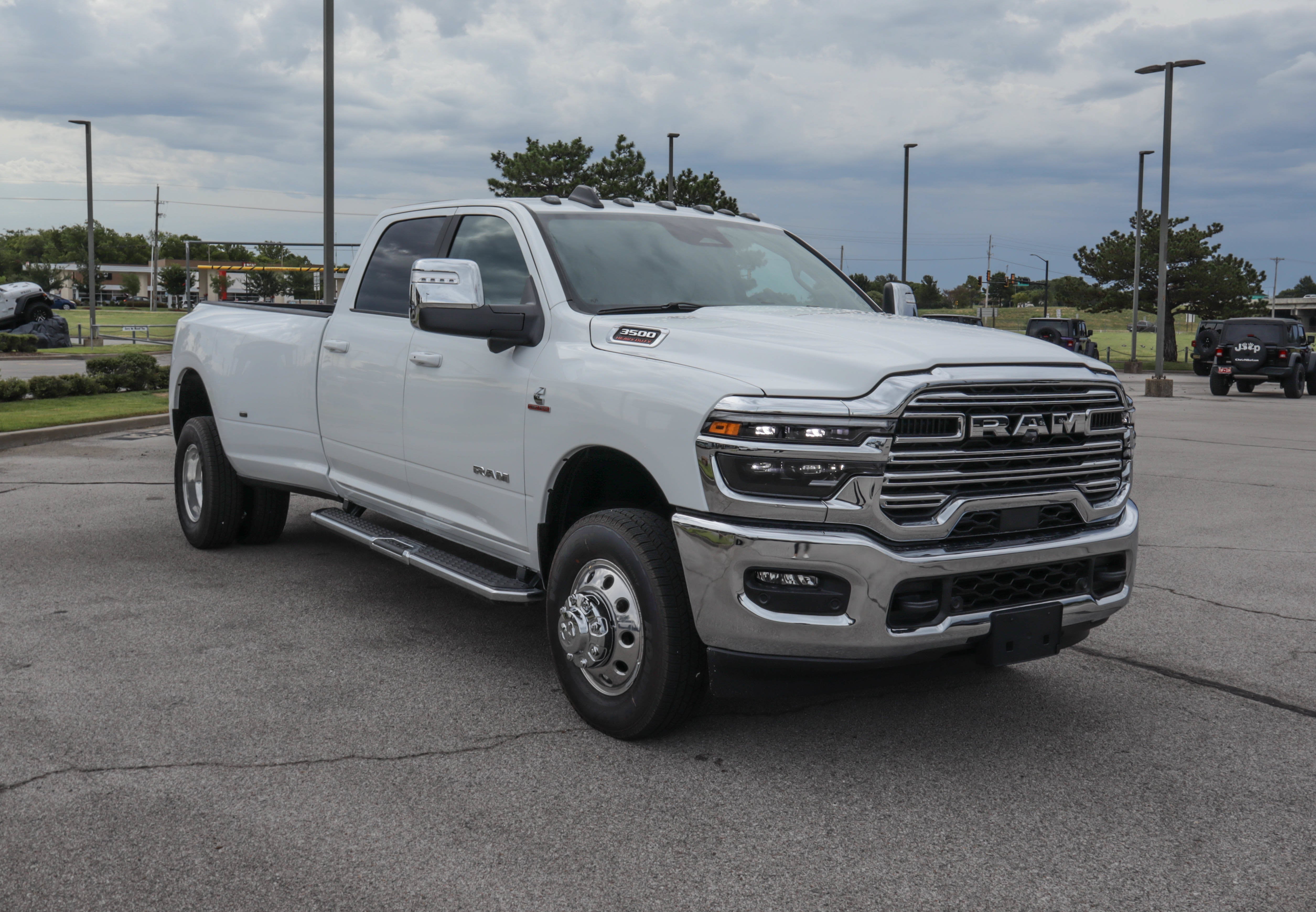 2027 RAM 3500 Laramie 4x4 Crew Cab 8' Box