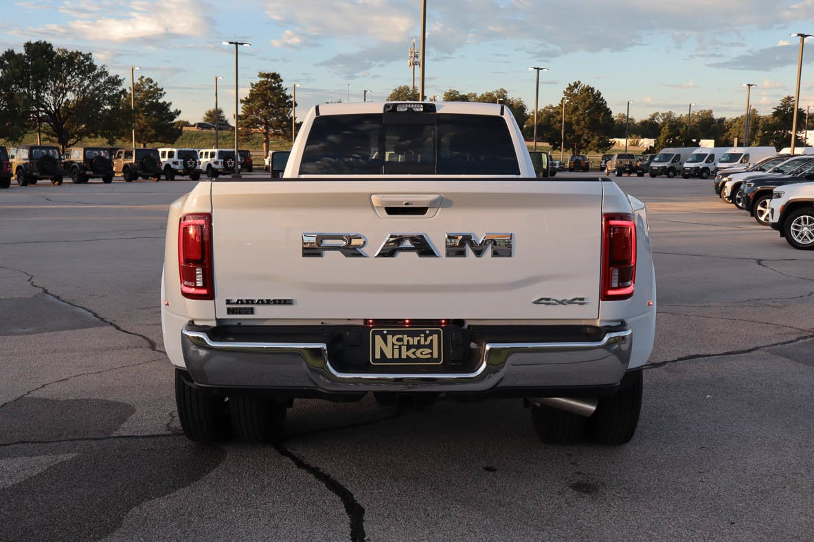 2027 RAM 3500 Laramie 4x4 Crew Cab 8' Box