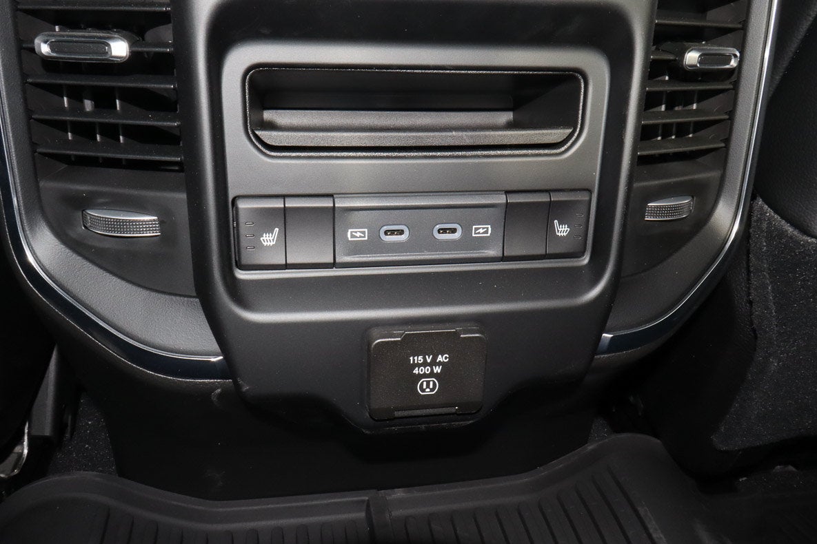 2026 RAM 3500 Laramie 4x4 Mega Cab 6'4 Box