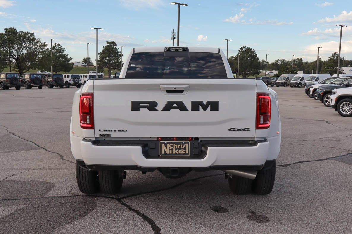 2027 RAM 3500 Limited 4x4 Mega Cab 6'4 Box
