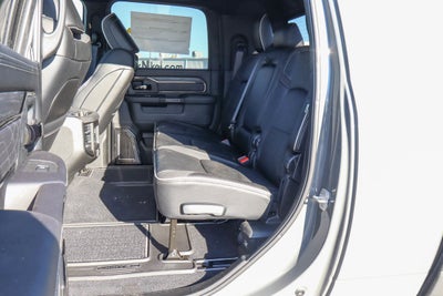 2026 RAM 3500 Limited 4x4 Mega Cab 6'4 Box
