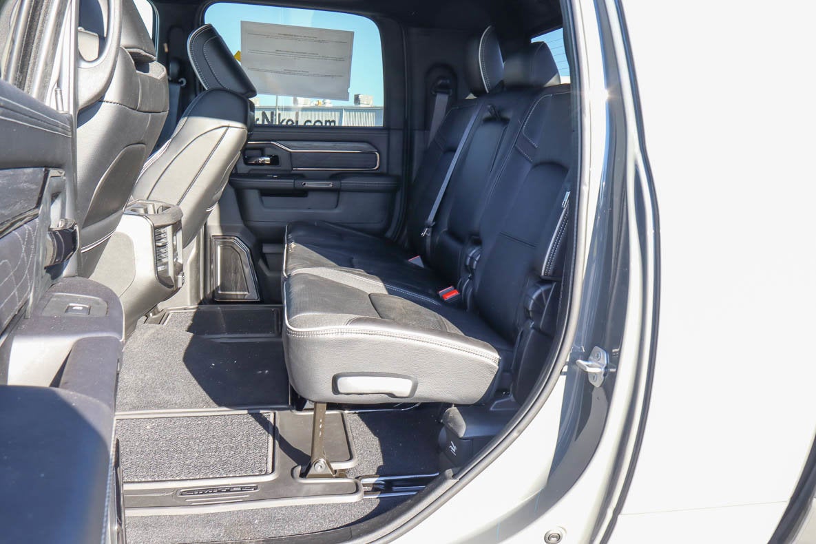 2026 RAM 3500 Limited 4x4 Mega Cab 6'4 Box