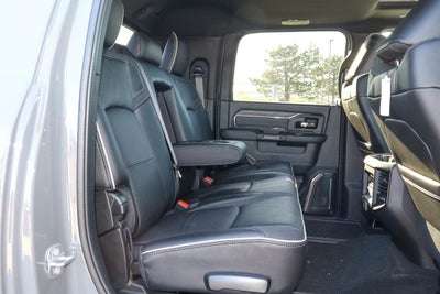 2026 RAM 3500 Limited 4x4 Mega Cab 6'4 Box