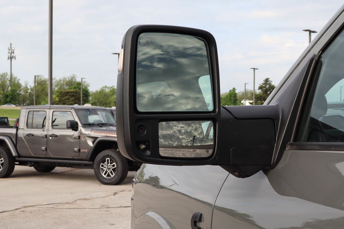 2026 RAM 3500 Limited 4x4 Mega Cab 6'4 Box