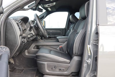 2026 RAM 3500 Limited 4x4 Mega Cab 6'4 Box
