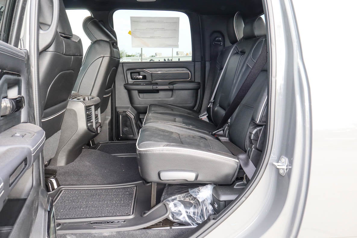 2026 RAM 3500 Limited 4x4 Mega Cab 6'4 Box