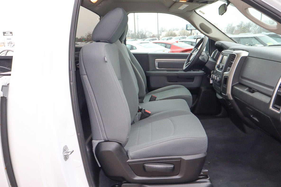 2020 RAM 1500 Classic SLT 4x4 Reg Cab 8' Box