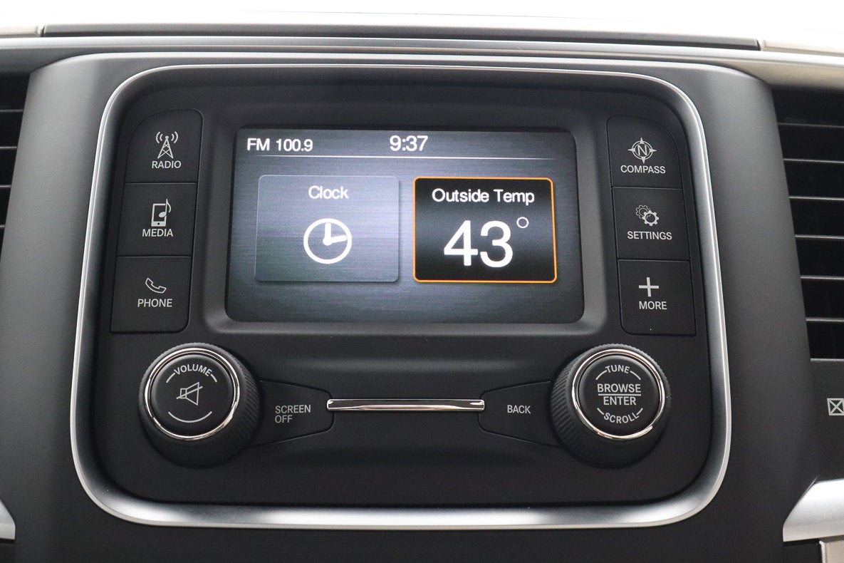 2020 RAM 1500 Classic SLT 4x4 Reg Cab 8' Box