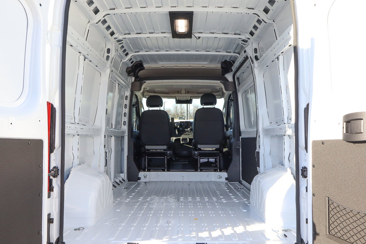 2026 RAM ProMaster Cargo Van Tradesman 1500 High Roof 136 WB w/Pass Seat