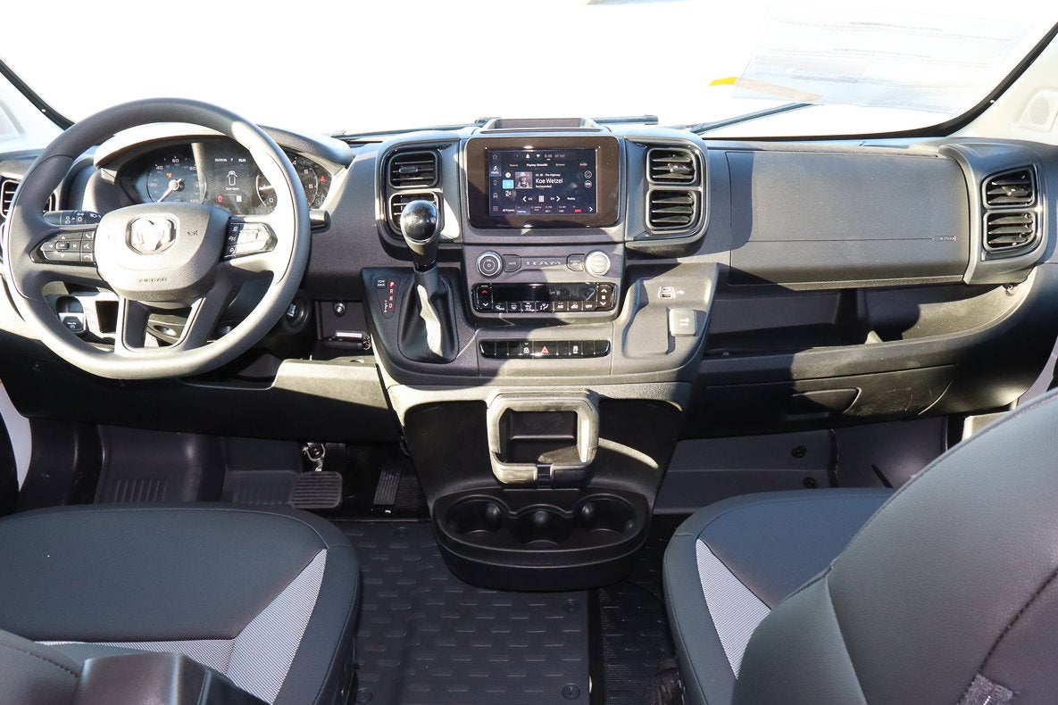 2026 RAM ProMaster Cargo Van Tradesman 1500 High Roof 136 WB w/Pass Seat