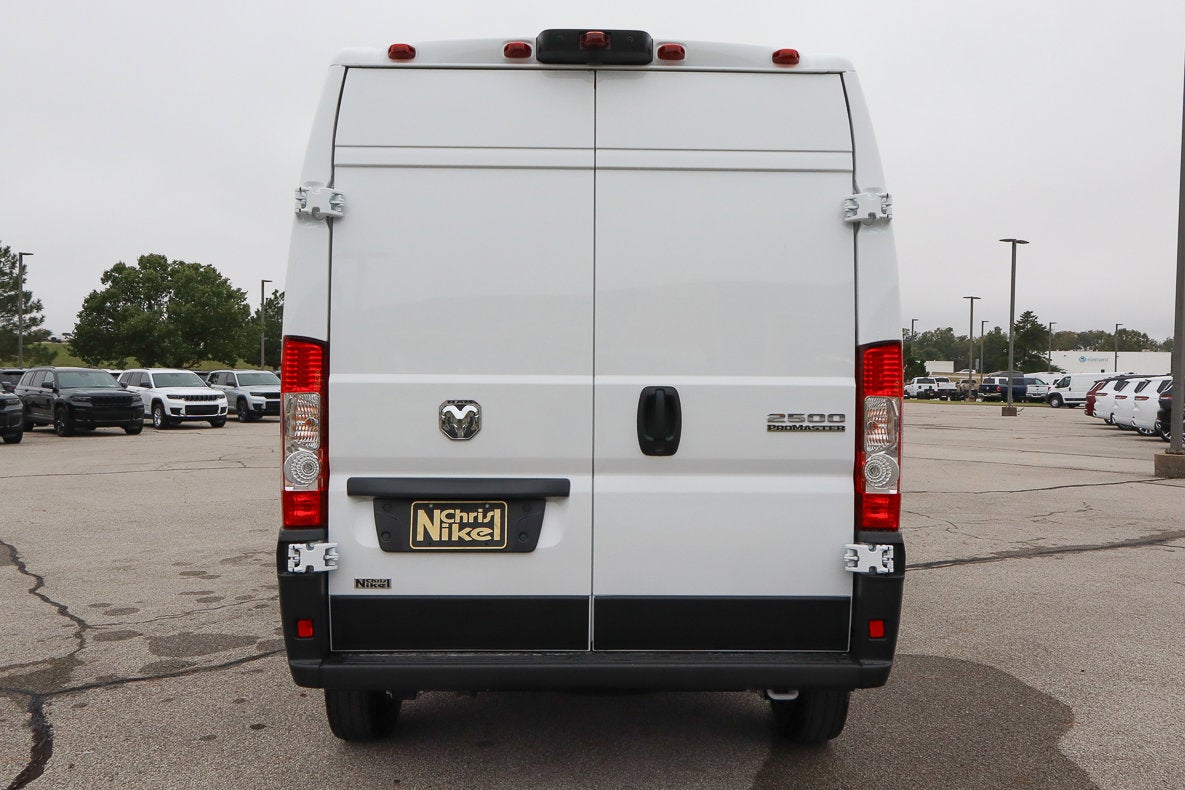 2026 RAM ProMaster Cargo Van Tradesman