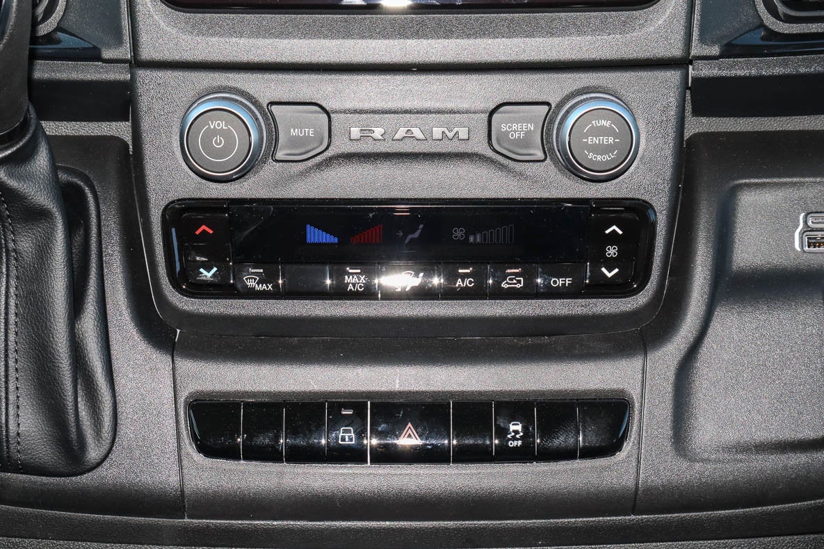 2026 RAM ProMaster Cargo Van Tradesman 1500 Low Roof 118 WB w/Pass Seat