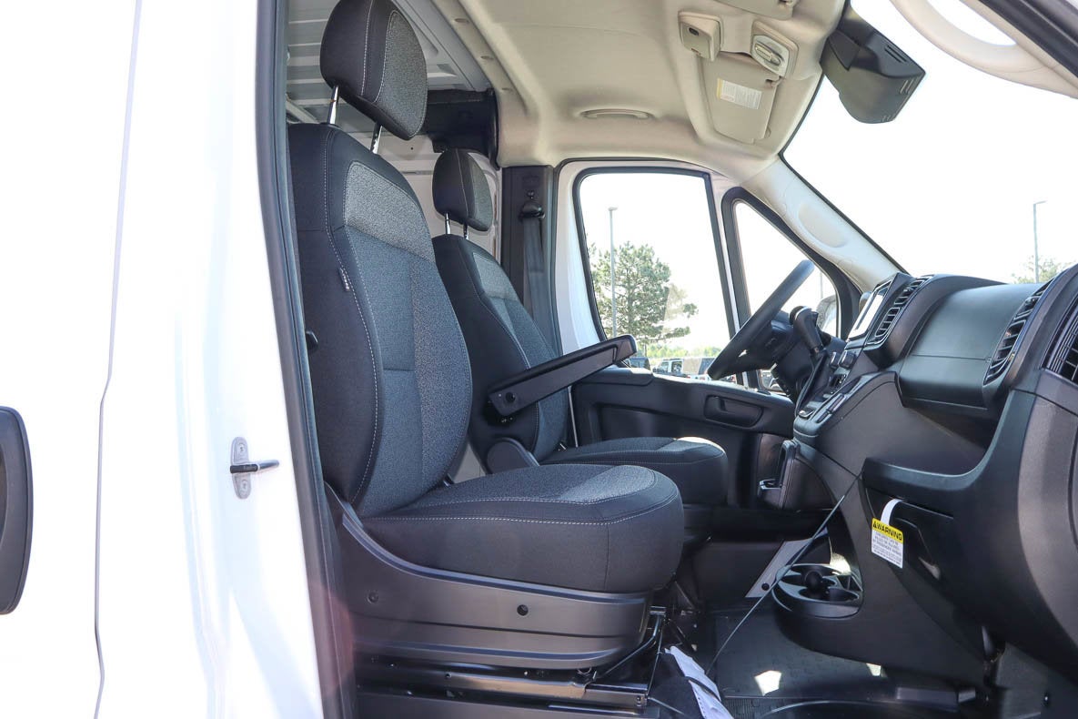 2026 RAM ProMaster Cargo Van Tradesman 1500 Low Roof 118 WB w/Pass Seat