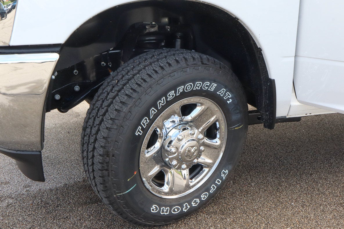 2026 RAM 2500 Tradesman 4x4 Reg Cab 8' Box