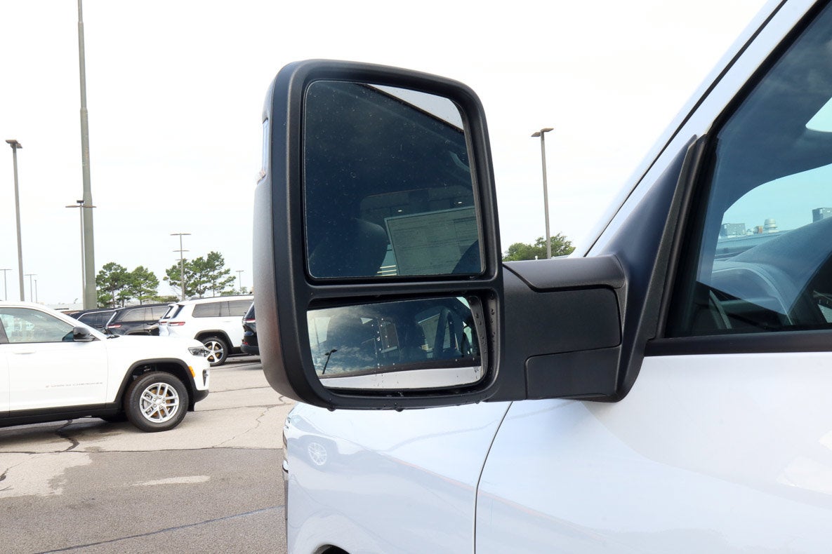 2026 RAM 2500 Tradesman 4x4 Reg Cab 8' Box