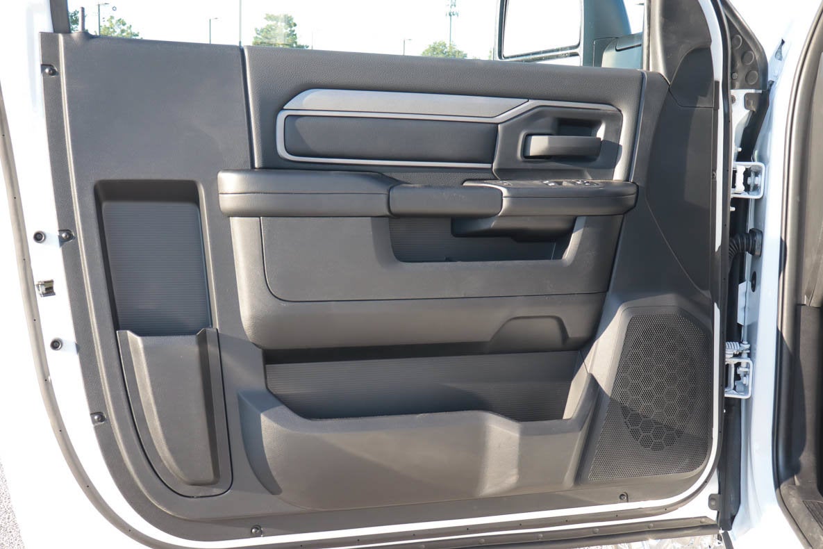 2027 RAM 2500 Tradesman 4x4 Reg Cab 8' Box