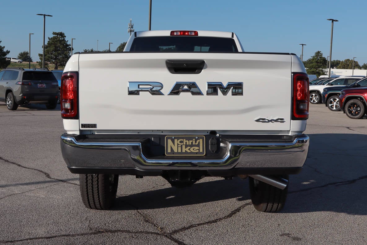 2027 RAM 2500 Tradesman 4x4 Reg Cab 8' Box