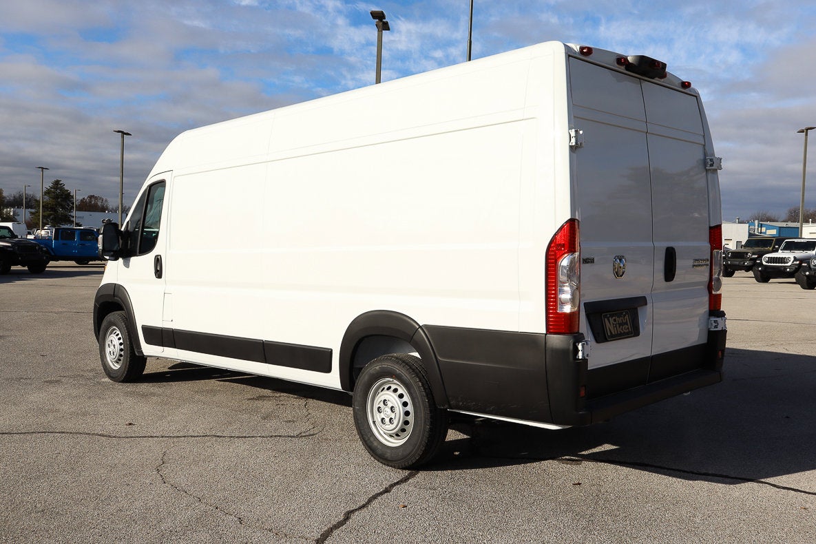 2026 RAM ProMaster Cargo Van Tradesman