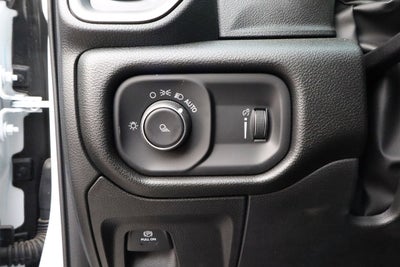 2026 RAM 1500 Tradesman 4x2 Crew Cab 5'7 Box