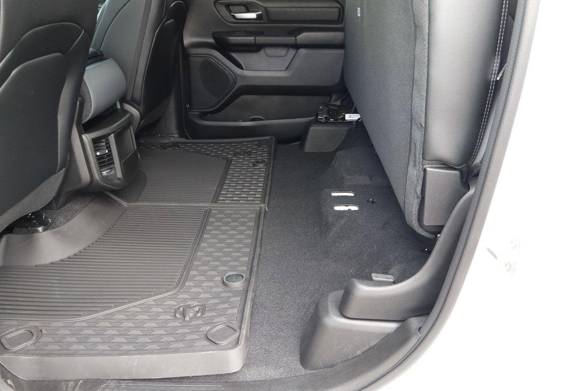2026 RAM 1500 Tradesman 4x2 Crew Cab 5'7 Box