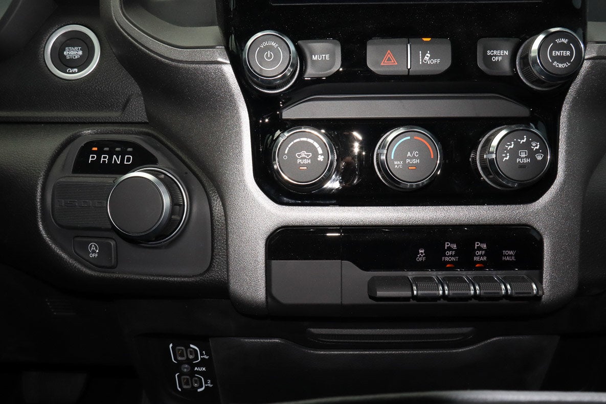 2026 RAM 1500 Tradesman 4x2 Crew Cab 5'7 Box