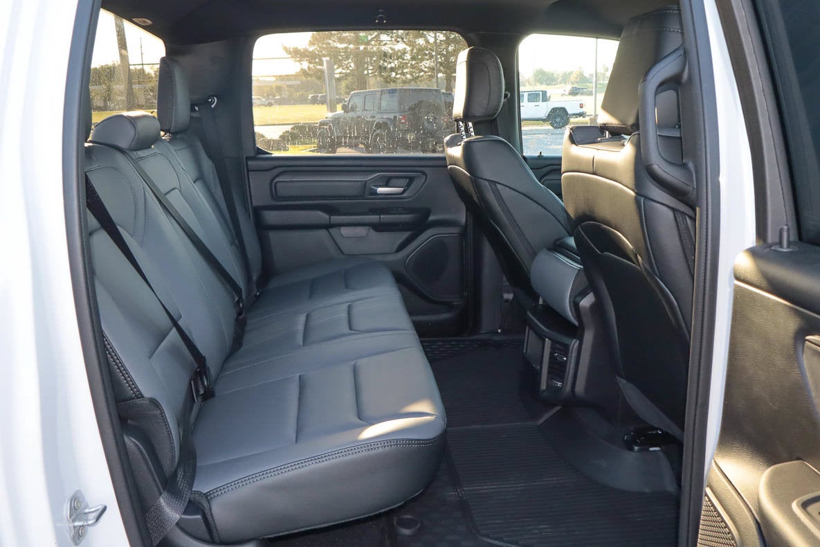 2027 RAM 1500 Tradesman 4x2 Crew Cab 5'7 Box