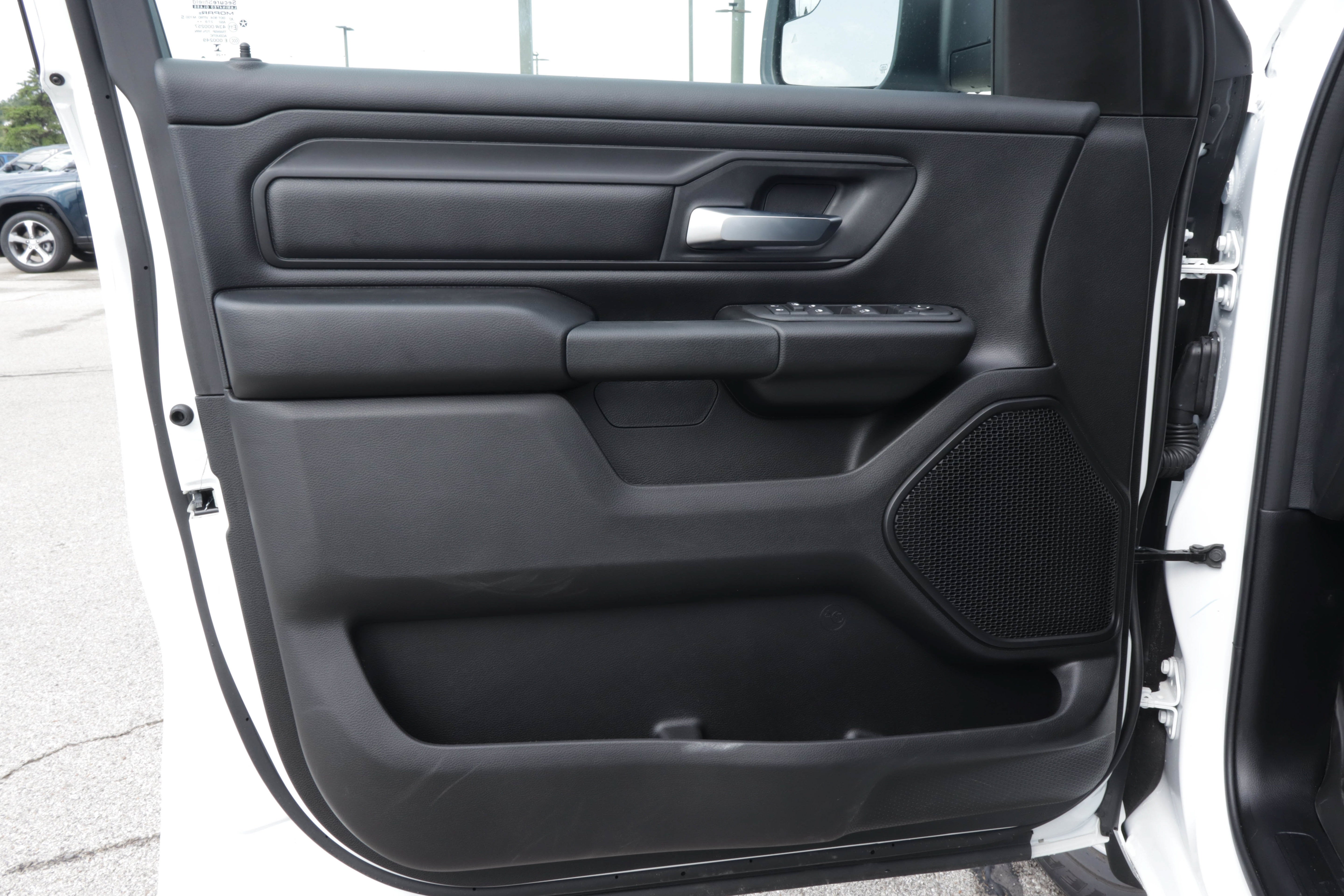 2026 RAM 1500 Tradesman 4x2 Crew Cab 5'7 Box