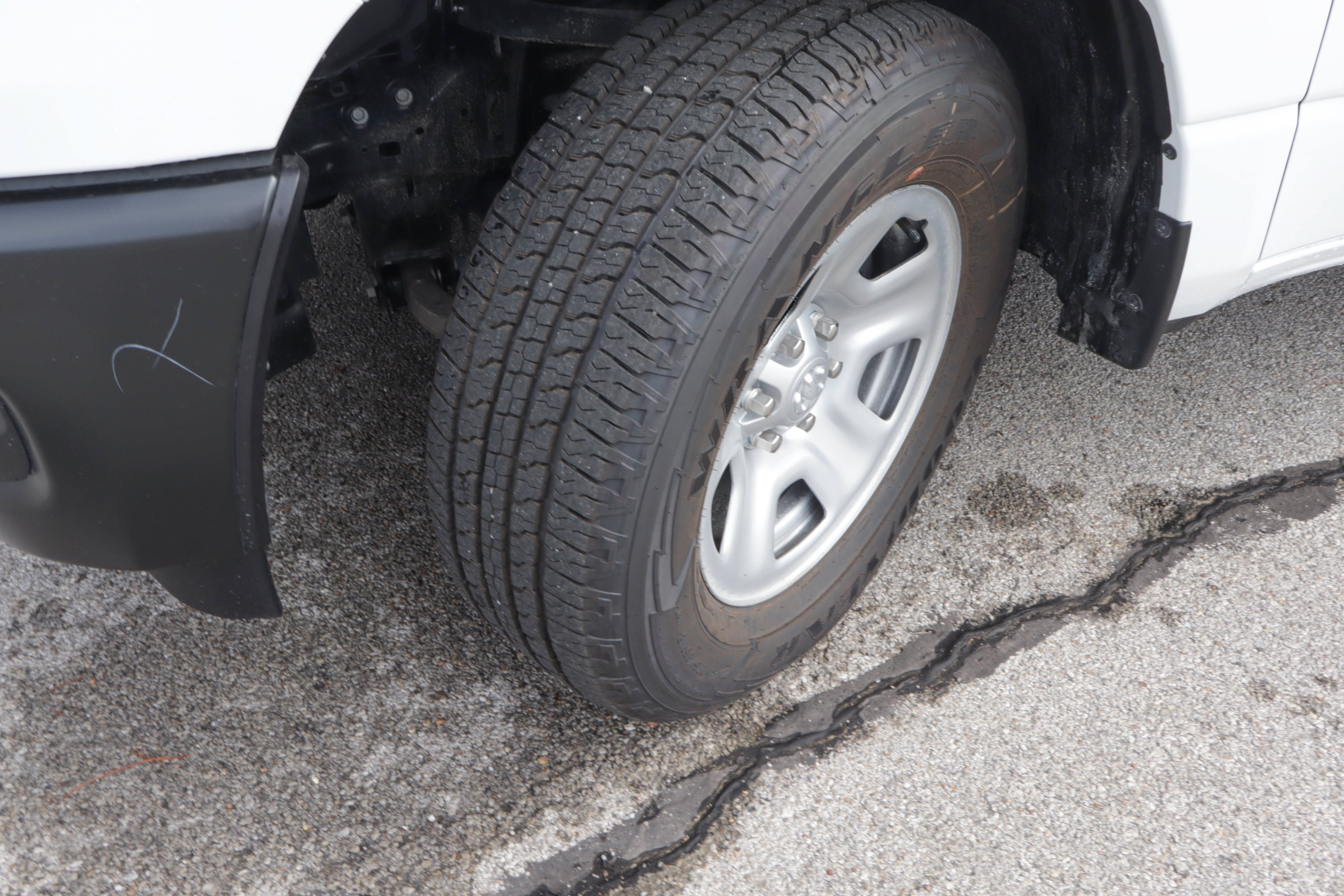 2026 RAM 1500 Tradesman 4x2 Crew Cab 5'7 Box