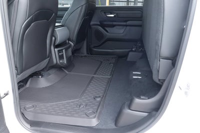 2026 RAM 1500 Tradesman 4x2 Crew Cab 5'7 Box